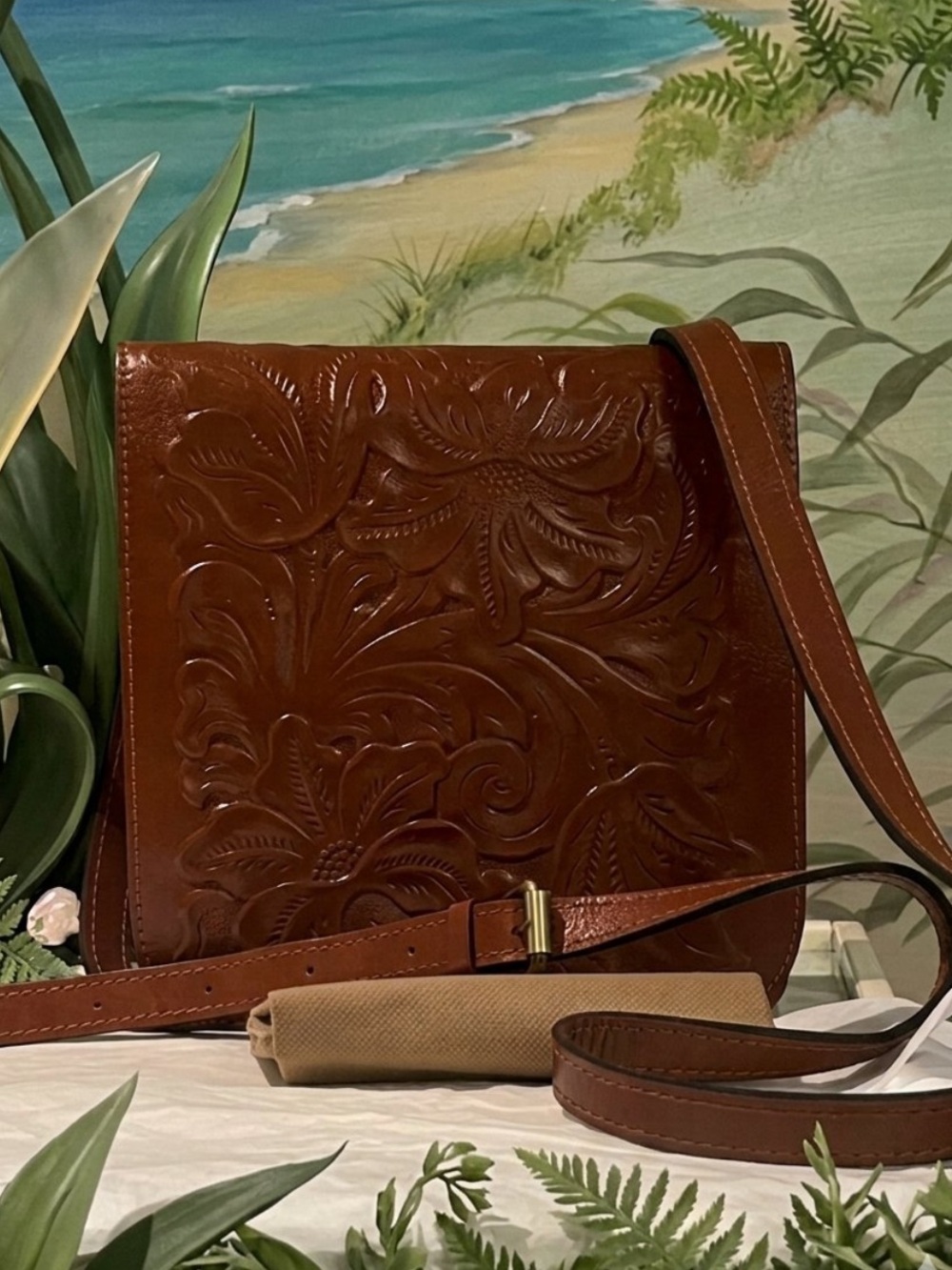 Patricia Nash Granada Tooled Brown Leather Crossbody/Shoulder Bag
